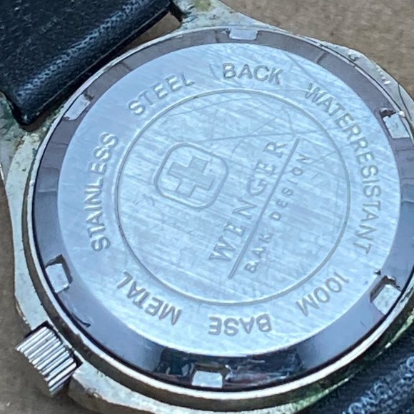 Vintage Swiss Made Wenger SAK Design Stainless Steel 12 and 24 hour Watch - Picture 4 of 6